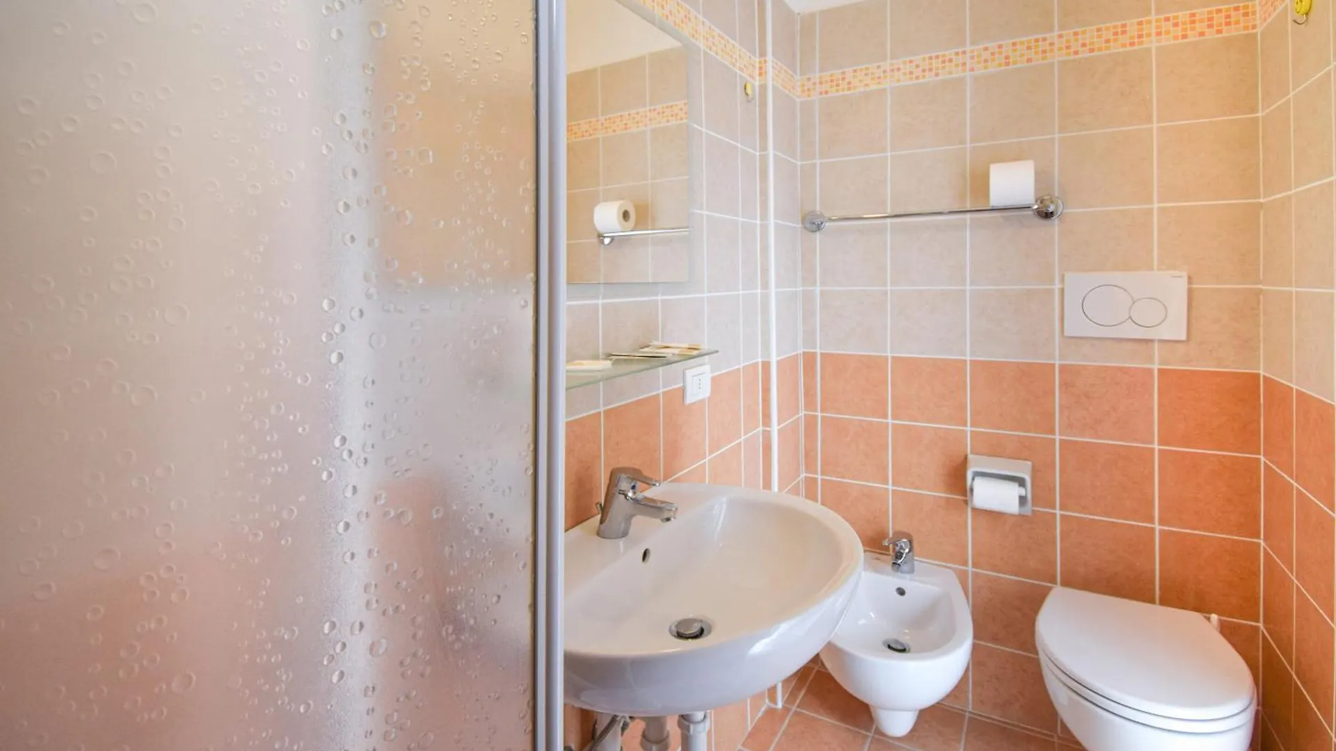**  Hotel Giulio Cesare Κατόλικα Ιταλία